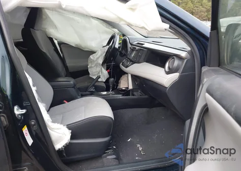 2018 Toyota Rav4 Xle z USA, uszkodzony, nr VIN JTMWFREV9JJ747531